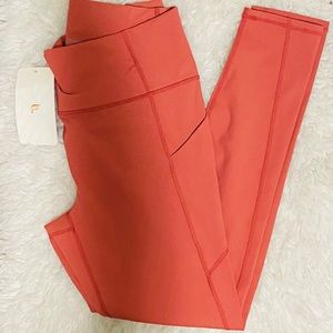 Fabletics Oasis High-Waisted Pocket Legging